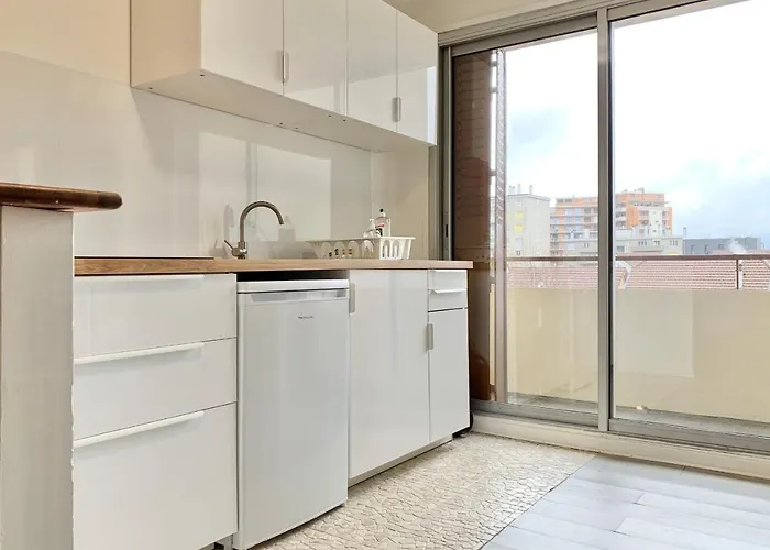 #bn The Blue Song Marcelin Berthelot Tramway *